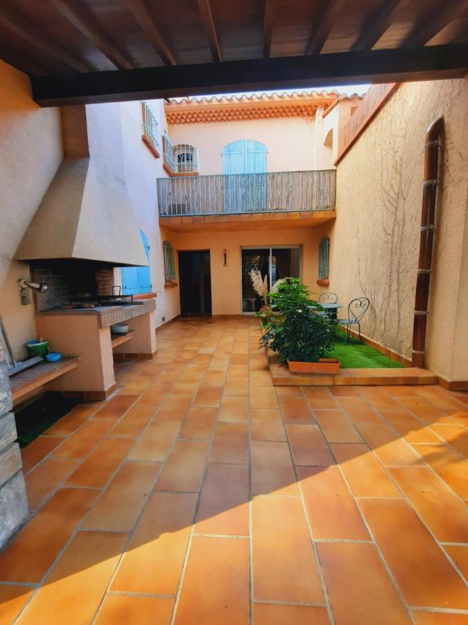 Domaine Des Pins Villa Saint-Estève Eksteriør bilde